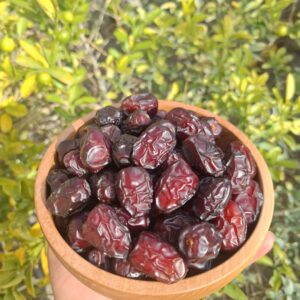 خرمای گچخواه ( 1.5 کیلویی)